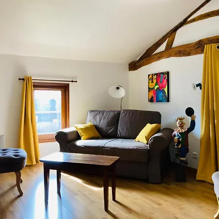 Avec Cheminee Et Exterieur * La Neuville-aux-Bois